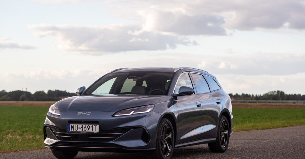 Китайский автопром завоевывает мир. BYD свергнул Tesla В 2025 году Китай экспортировал почти 7 миллионов автомобилей, что на 15 процентов больше, чем годом ранее, и сохранил позиции мирового лидера в этом... сегодня, 102 минуты назад
