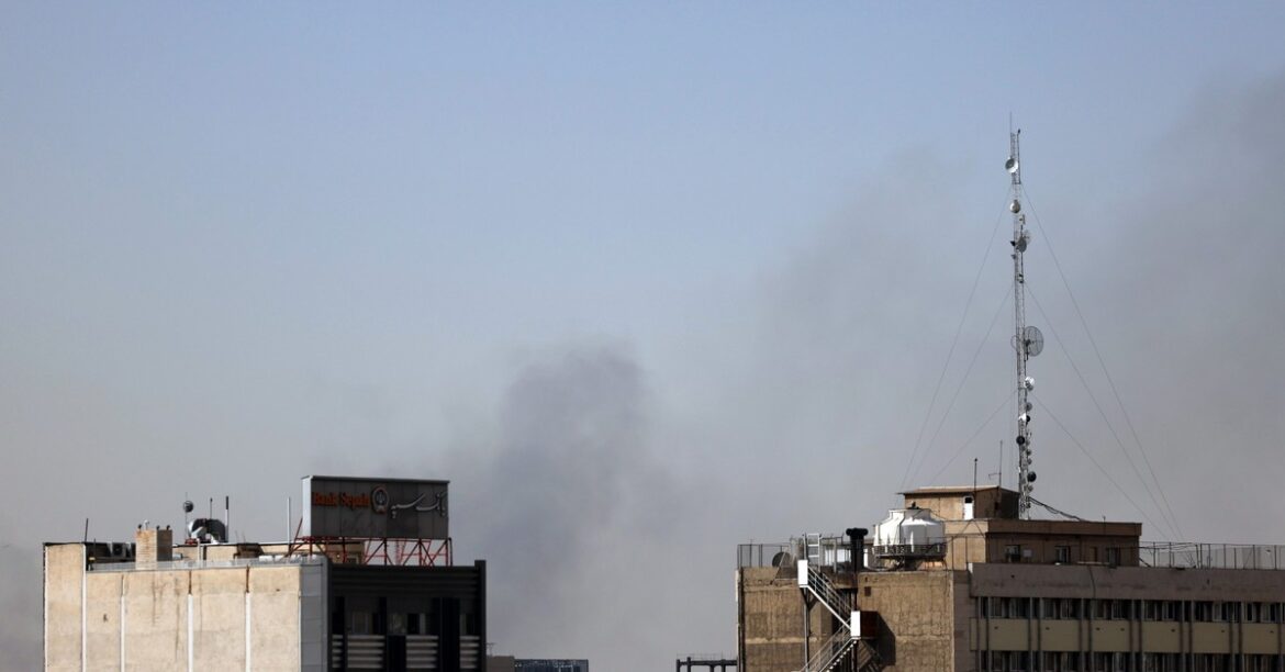 Свергнуть режим аятоллы. Будут ли США ввязываться в длительную войну с Ираном? Совместное нападение Израиля и США на Иран направлено, по словам премьер-министра Биньямина Нетаньяху, на то, чтобы дать иранскому народу возможность свергнуть режим и... сегодня, 101 минуту назад
