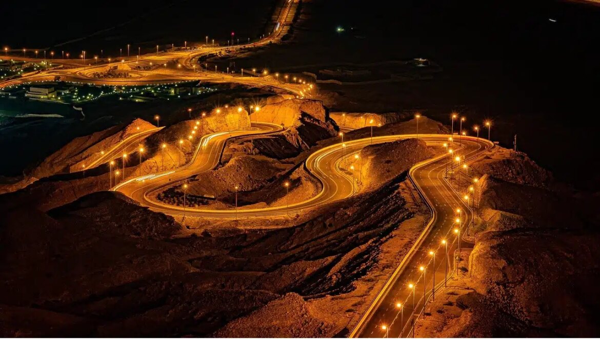 Кабели оказываются в песке. Связь Ближнего Востока с Европой – без Израиля
