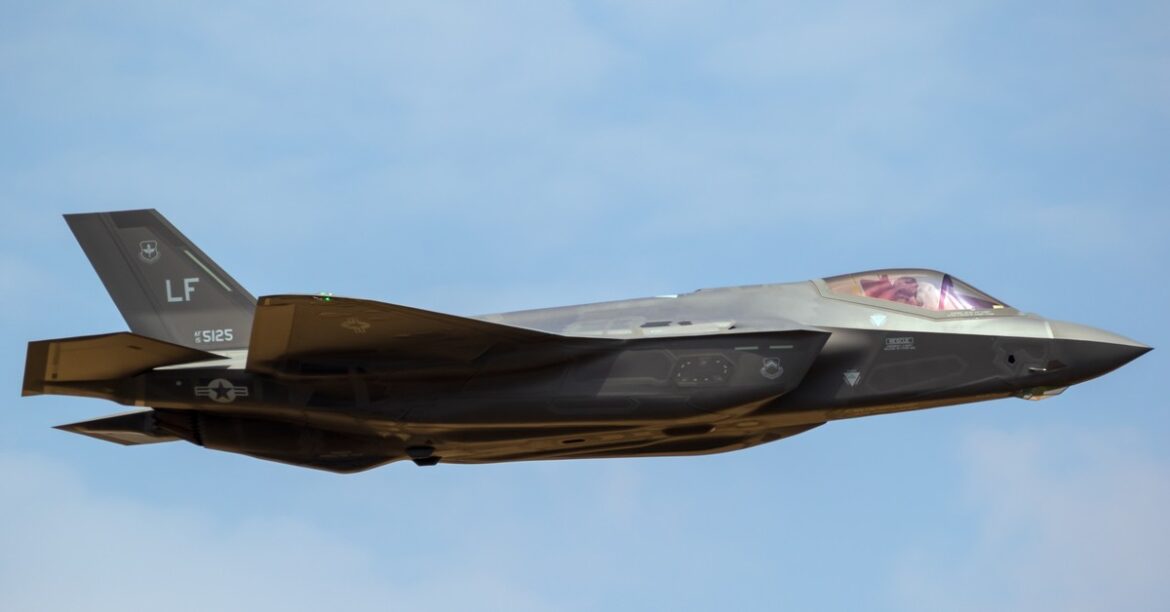 США сбили иранский беспилотник над Аравийским морем. Вашингтон объявляет о переговорах с Тегераном
