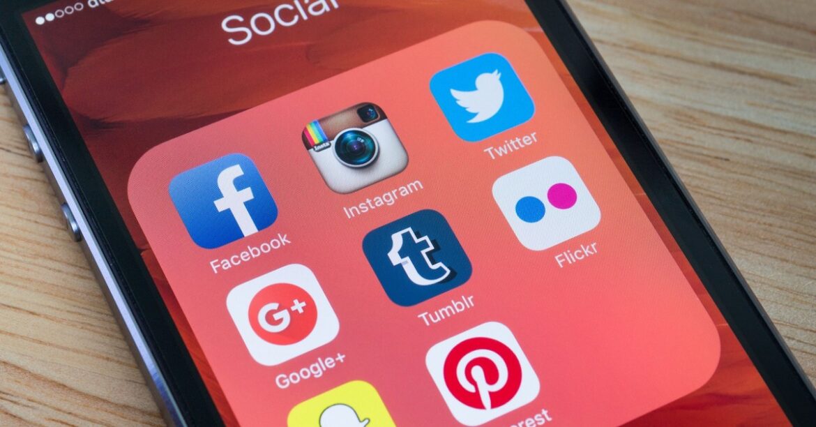 Ограничение социальных сетей для детей: проблема не в технологиях
