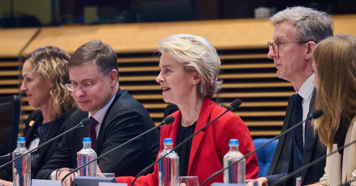 ЕС хочет сократить бюрократию. Новая программа упрощения для предприятий
