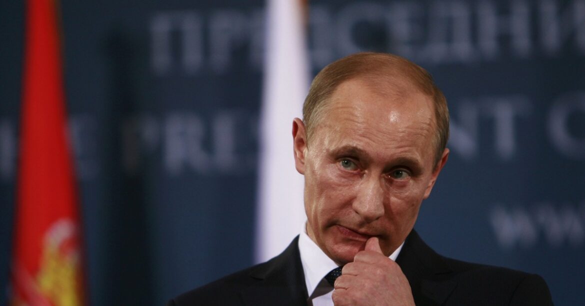 Память, нарезанная кусочками. Как Россия забывает о ГУЛАГе Ликвидация Московского музея истории ГУЛАГа — это возврат к сталинской исторической нарративе. сегодня, 56 минут назад
