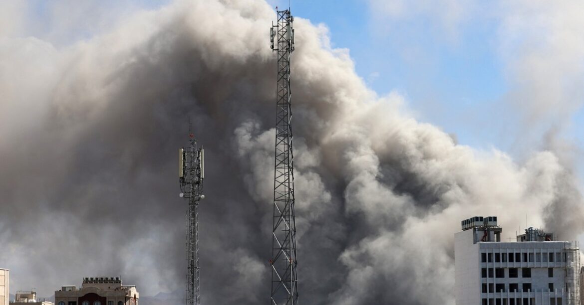 ОАЭ: Мы закрываем наше посольство в Тегеране и отзываем посла. Мы закрываем наше посольство в Тегеране и отзываем посла - говорится в заявлении МИД США в воскресенье... вчера, 20:50
