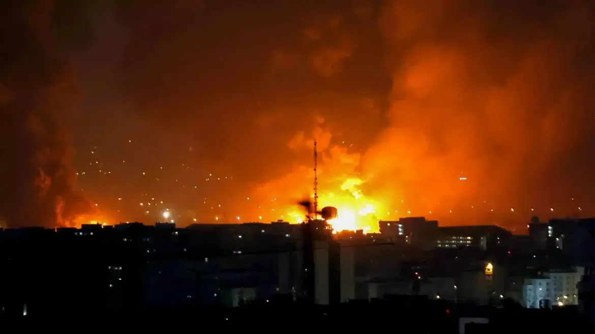 Итоги войны на Ближнем Востоке (03.07.2026). Нападения на нефтеперерабатывающие заводы, опреснительные установки; дрон, который висел на дереве
