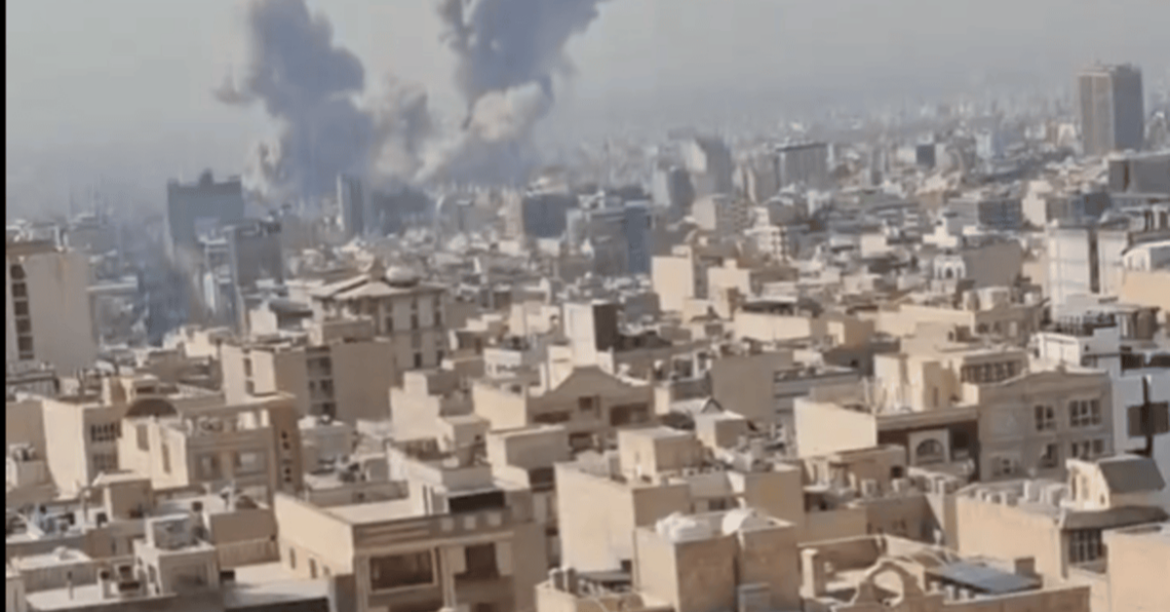 Германия, Франция и Великобритания готовы к оборонительным действиям. Они хотят уничтожить военный потенциал Ирана
