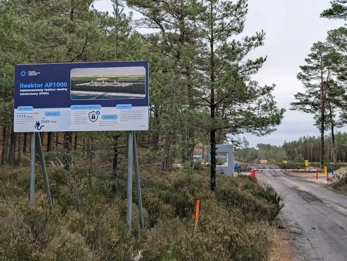 Машины были сожжены на территории строящейся атомной электростанции в Померании. Это диверсия?
