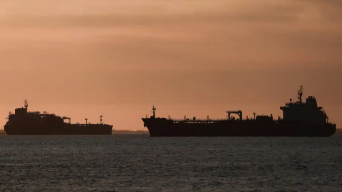 Ормуз разблокирован? Иран объявляет о развороте на 180°, нефть падает – но из Тегерана также поступают противоречивые сигналы
